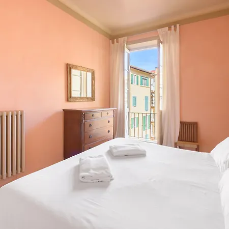 Daire Ponte Vecchio 3 Bedrooms Floransa